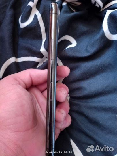 Телефон iPhone 11 про