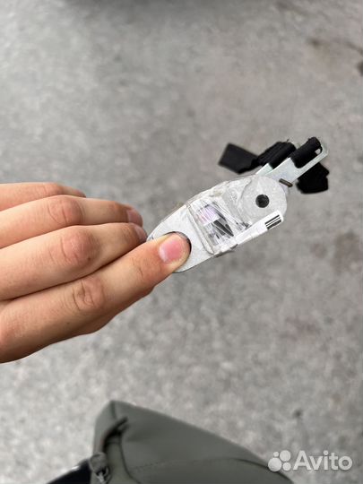 Замок задней спинки сидения priora