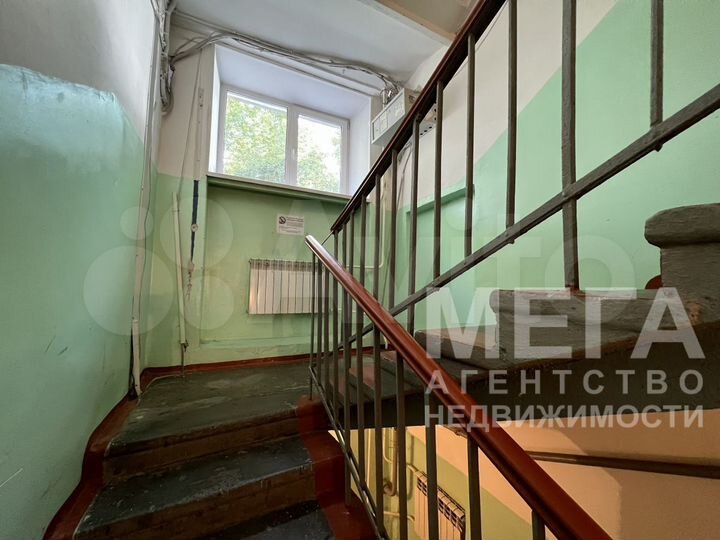 Комната 18 м² в 4-к., 2/4 эт.