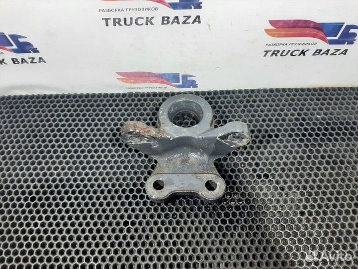 Кронштейн стойки стабилизатора левый