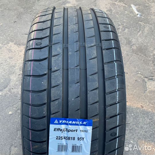 Triangle EffeXSport TH202 315/35 R20 110Y