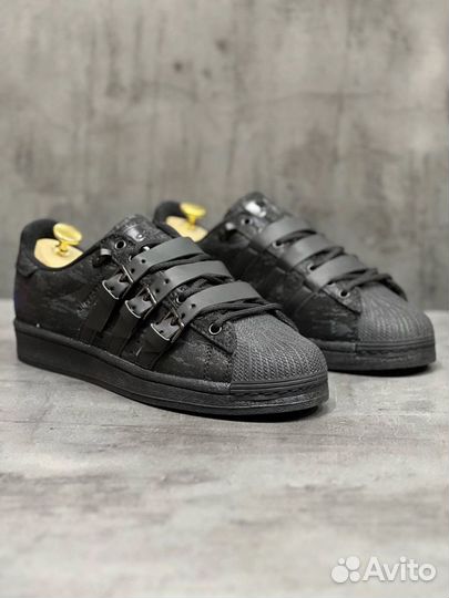 Adidas Superstar Rabbit Hole Black