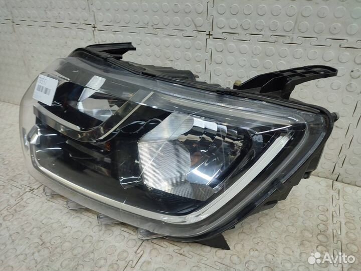 Фара левая Renault Duster 2020