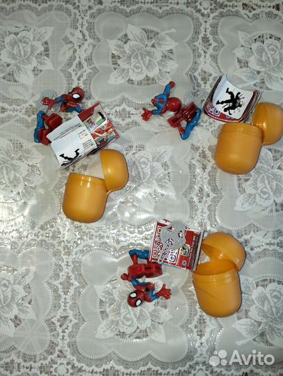 Игрушки из киндера супергерои, кот Том, Аватар