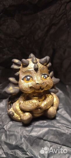 Статуэтки дракоша