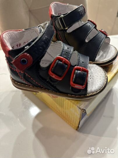 Сандалии totto