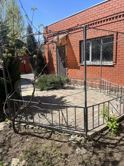 Дом 193,4 м² на участке 6 сот.