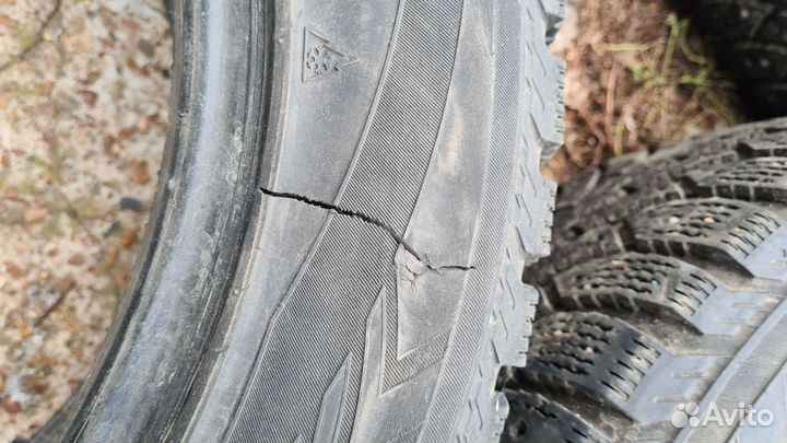 Nordman Nordman 4 235/55 R17