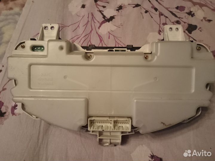 Панель приборов Toyota Highlander MCU25 1MZ-FE