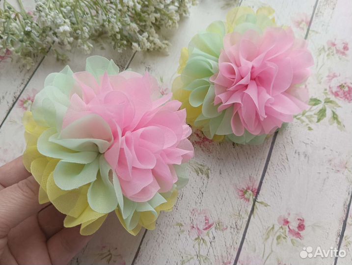 Радужные банты