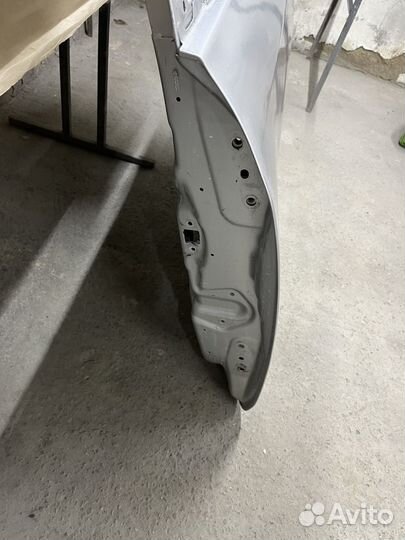 Передний левый дверь на ланкрузер 200
