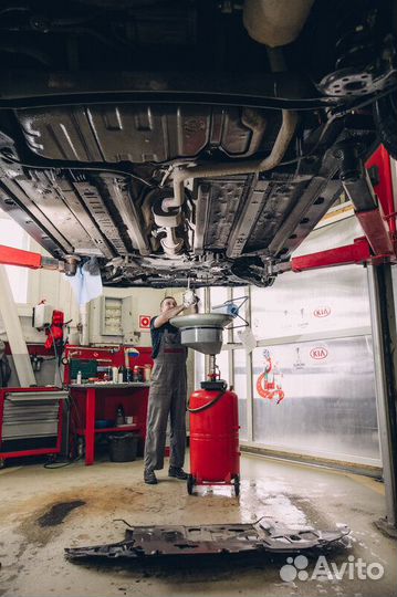 Замена масла в двигателе автомобиля