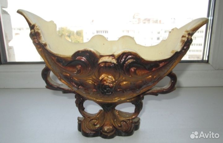 Ваза. полистоун. рельеф, 16 х 25 см, целая