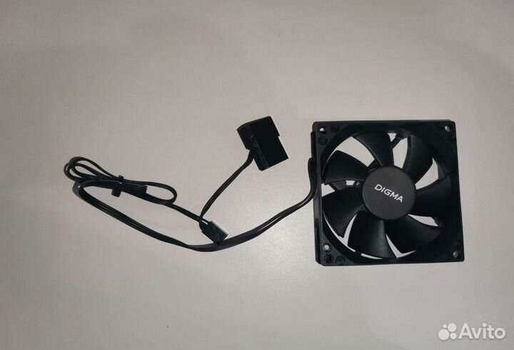 Корпусные вентиляторы, SATA кабеля