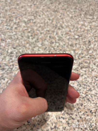 Телефон iPhone se 2020