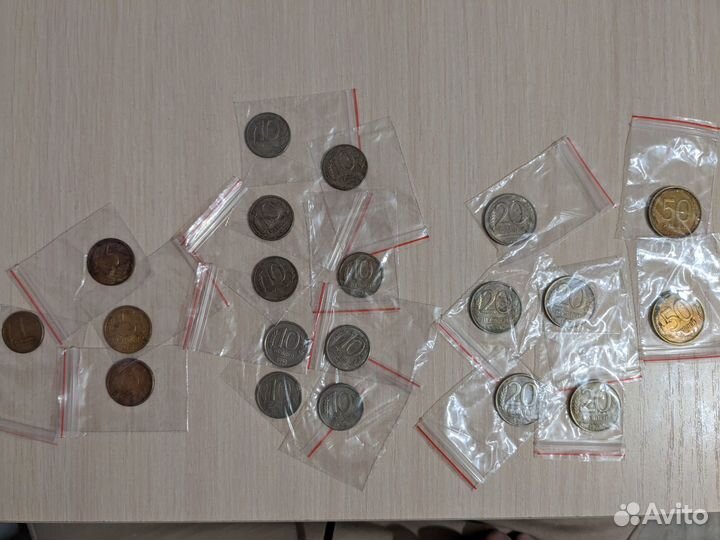 Купюры и Монеты Юбилейные и оборотные