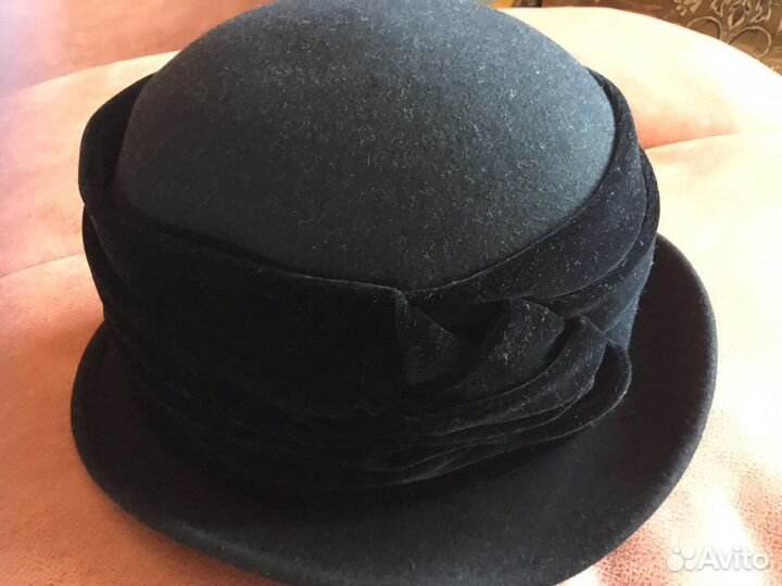 Шляпка фетровая с натуральным бархатом