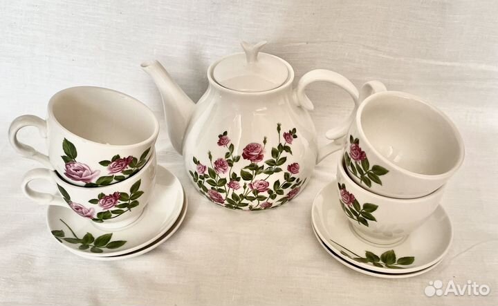 Сервиз чайный с электрическим чайником