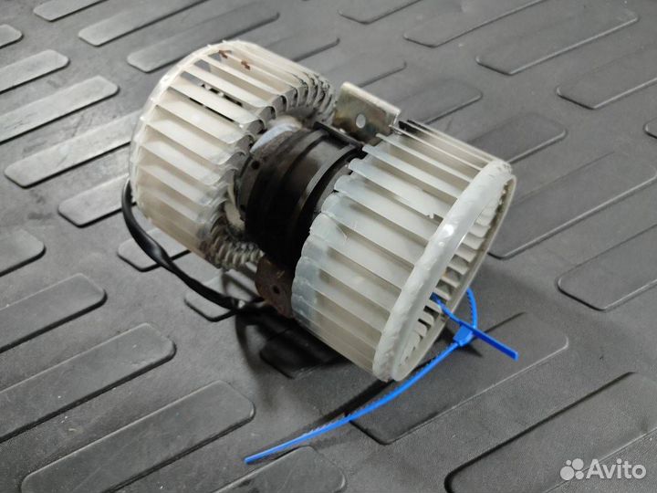 Моторчик печки Audi A8 D3/4E рест. 2007 4E0959101A