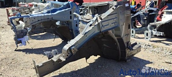 Левая четверть передняя Hyundai Tucson lll