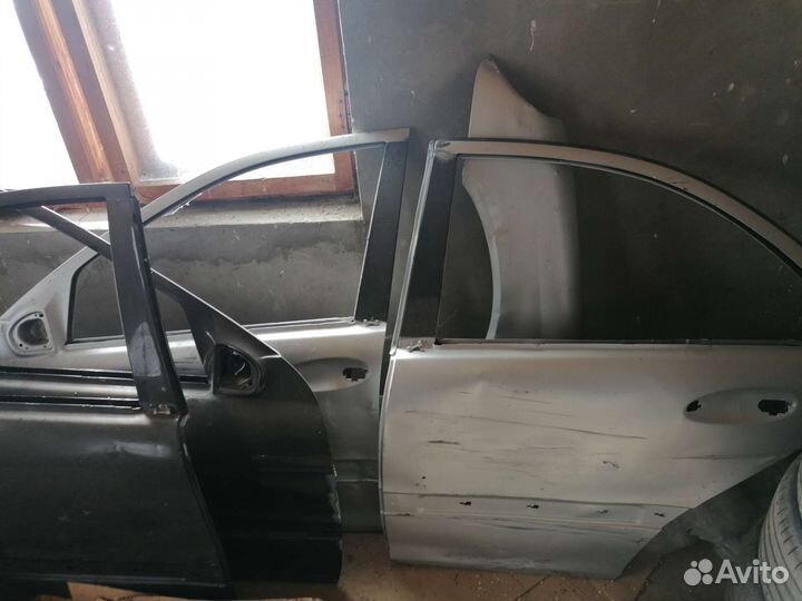 Двери на мерседес w211