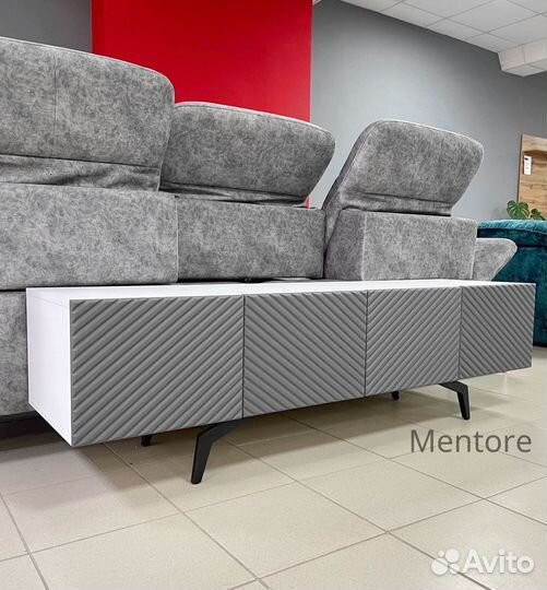 Тумба тв Bravo (на опорах или подвесная)