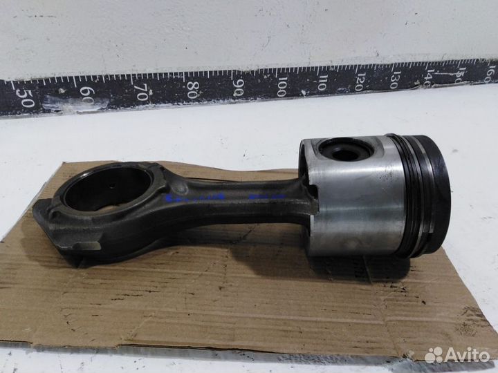 Поршень с шатуном Вольво