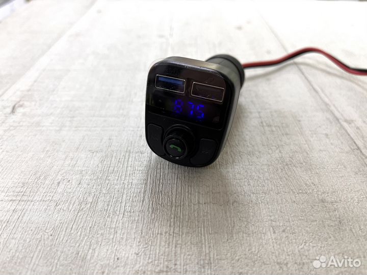 FM Модулятор BT X8 (Bluetooth\MicroSD) 3.1A USB