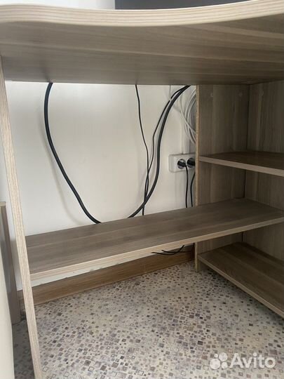 Рабочий стол угловой