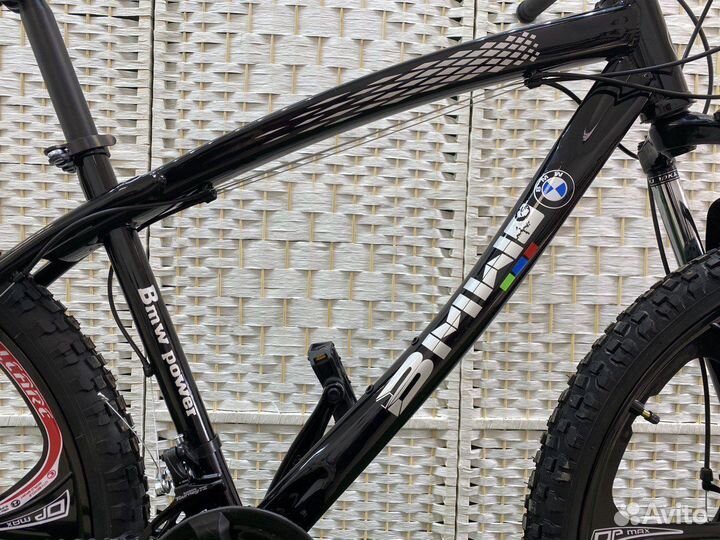 Велосипед с литыми дисками/ велосипед горный