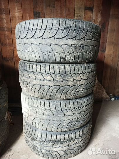 Hankook I'Pike RW11 275/40 R20 106