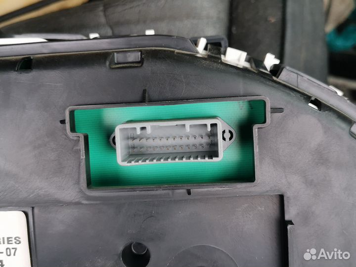 Щиток приборов (приборная панель) Renault Megane 2