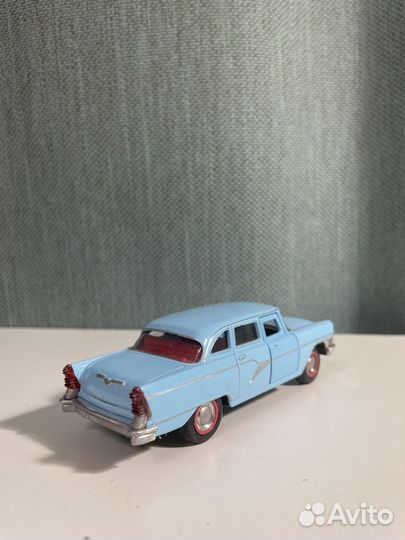 Модель газ 13 чайка