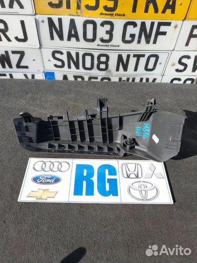 Обшивка багажника правая Opel Astra H хэтчбек