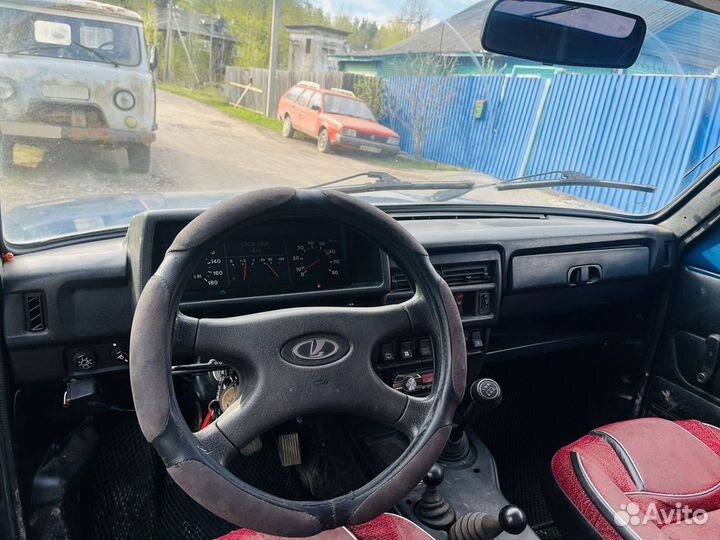 LADA 4x4 (Нива) 1.7 МТ, 2002, 99 000 км