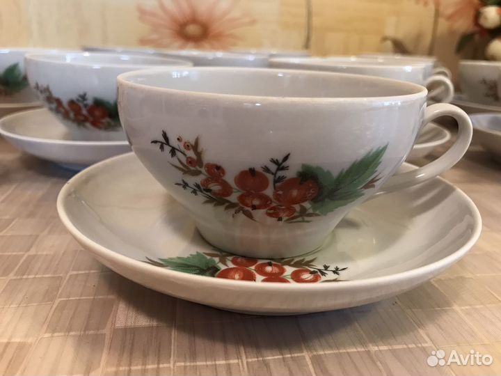 Сервиз чайный СССР «Крыжовник» Дулево на 12 персон