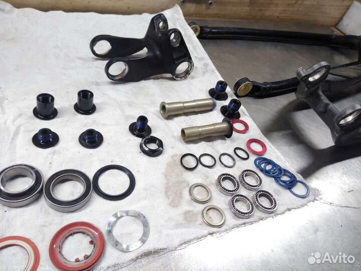 Ремонт и обслуживание велосипедных вилок и амортов