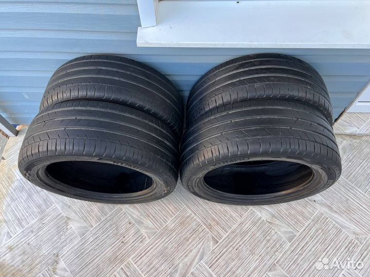 Kumho Ecsta HS52 225/45 R17 W