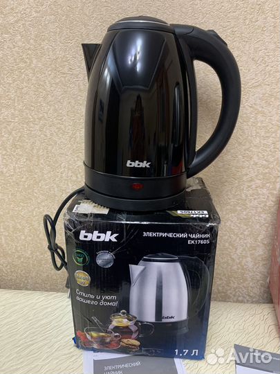 Электрочайник ввк EK1760S черный и серебристый