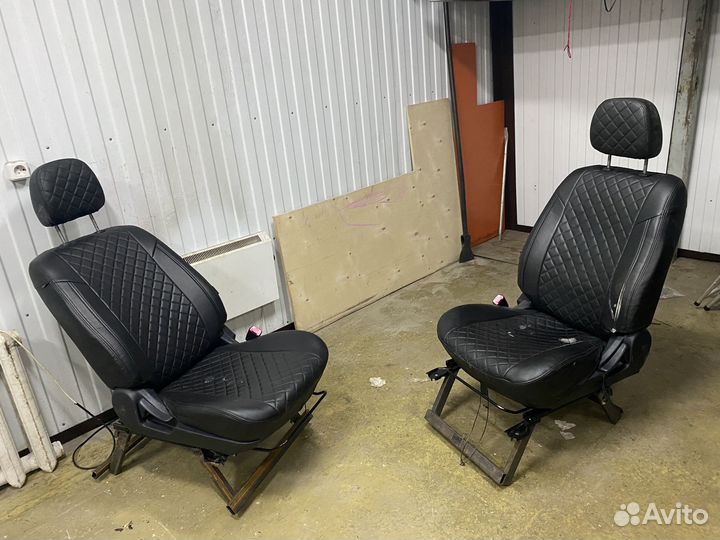 Сиденья в гараж