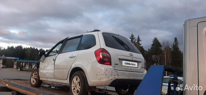 Ваз (LADA) Kalina 1.6 MT, 2014, битый, 131000км