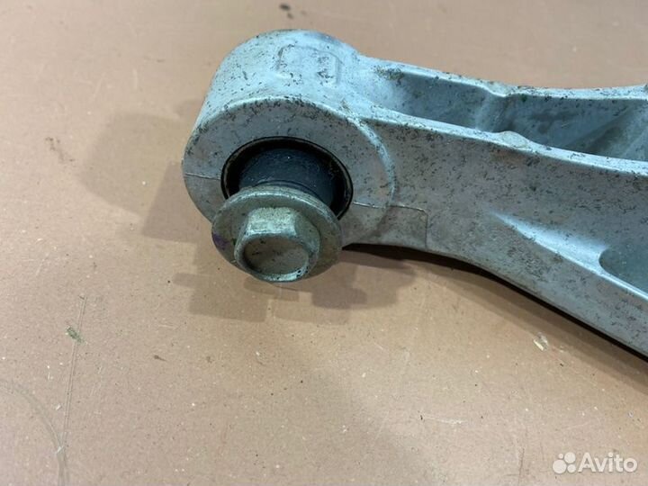 Рычаг задний левый Infiniti Ex37 Ex35 J50 VQ37VHR