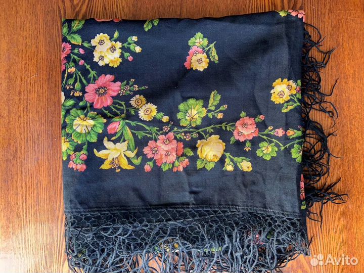 Большой старинный платок