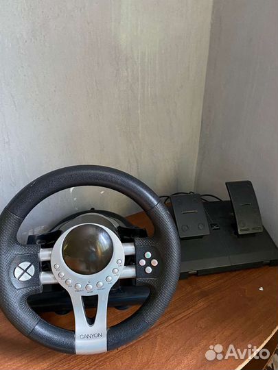 Игровой руль с педалями для пк