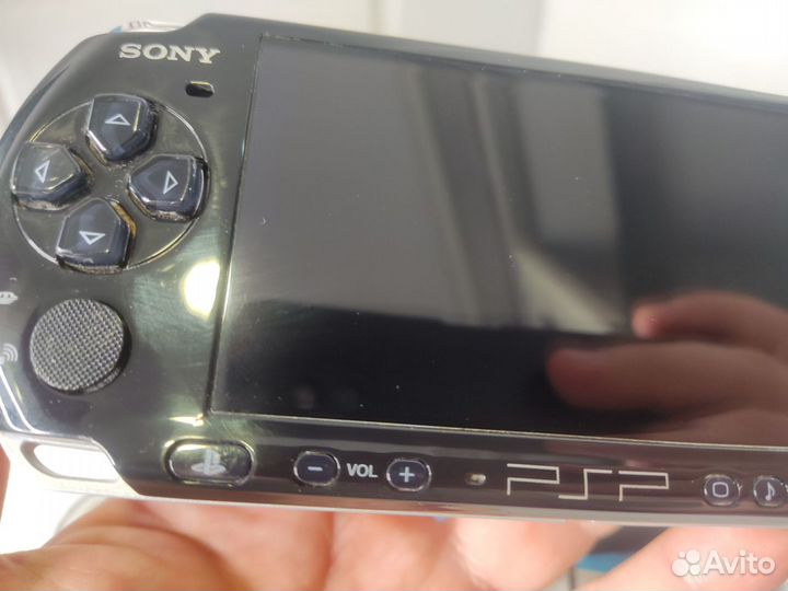 Sony PSP 3008 прошитая с играми