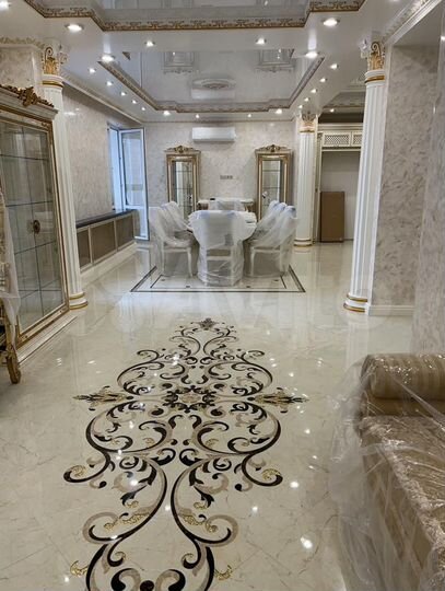 3-к. квартира, 130 м², 7/15 эт.