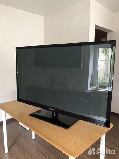 Телевизор плазменный Samsung ps51e530a3w