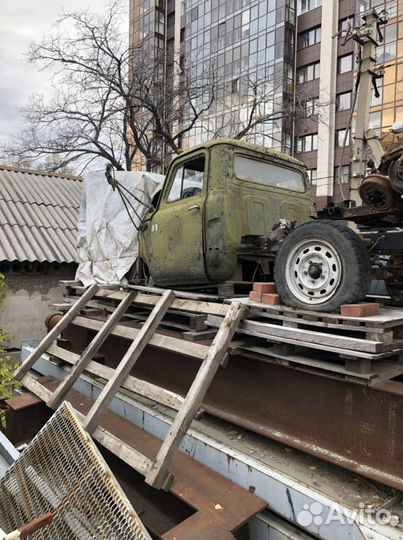 Газ 52 кабина