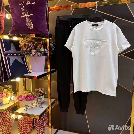 Кстюм женский спортивный