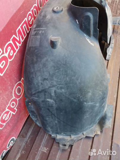 Подкрылок передний левый Skoda Octavia